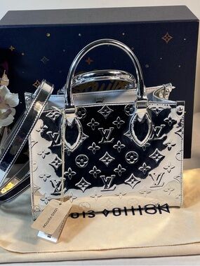 Louis Vuitton OntheGo Pm Mirror